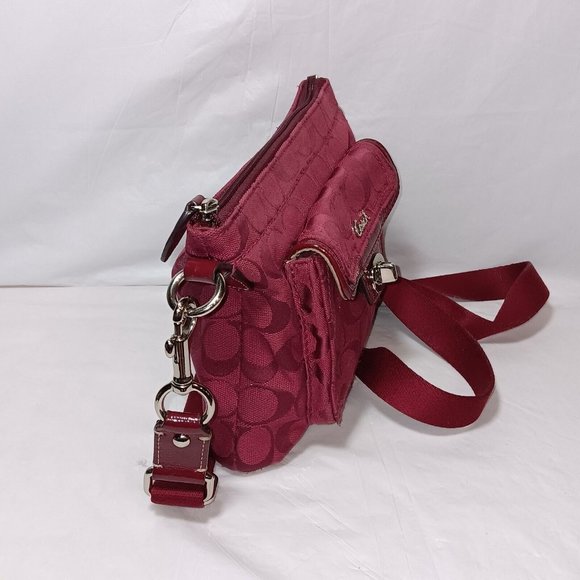 Coach F45026 Signature Canvas Pocket Swing Pack Crimson - Picture 6 of 11